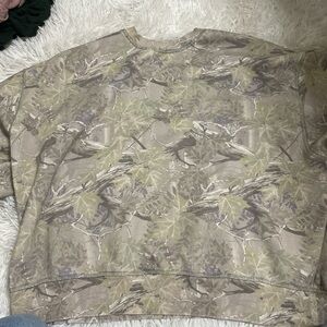 PacSun Women's Camouflage Sweatshirt